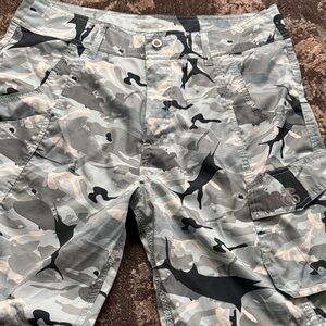 AFTCO Gray Camouflage Cargo Shorts